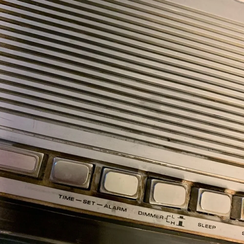 Kmart Model No. 30-41 Clock Radio *Only Clock Works-Read*